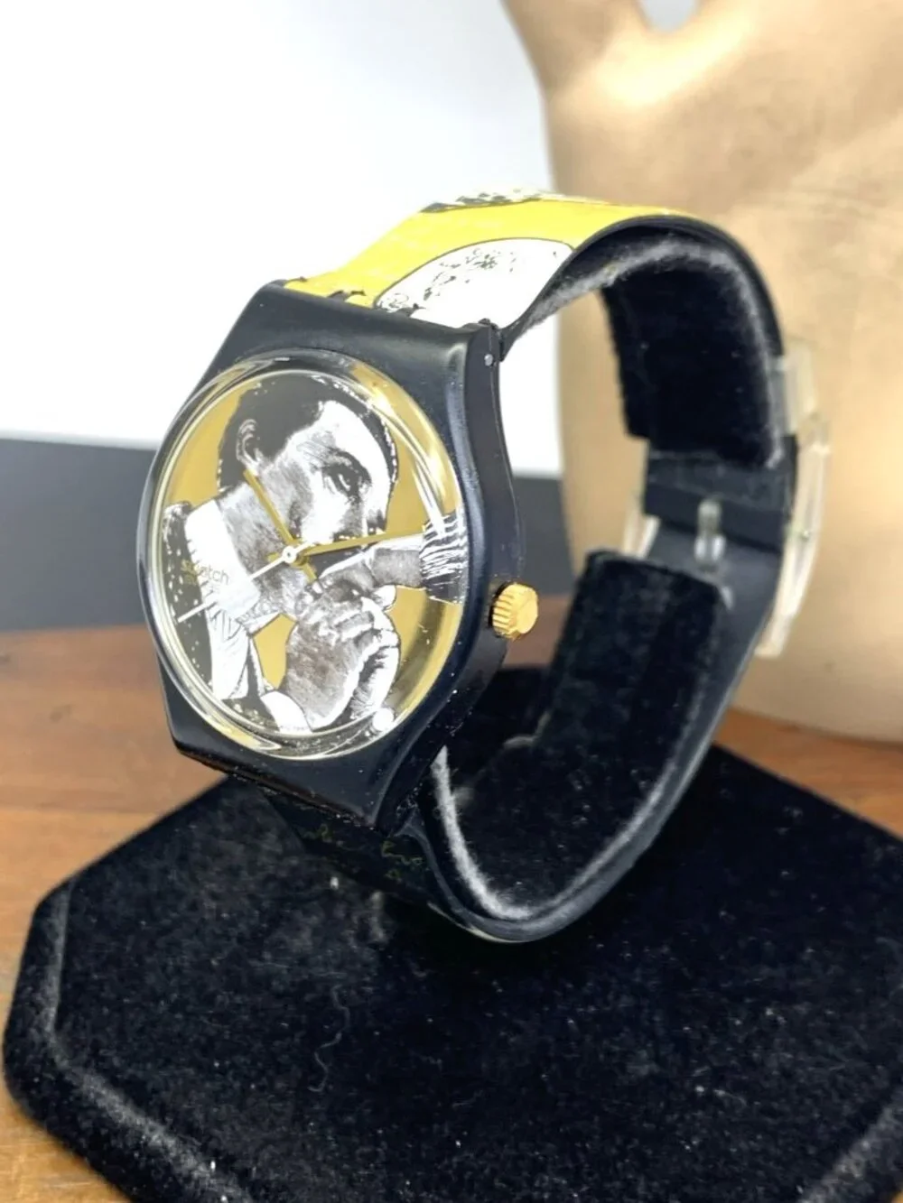 Swatch Unisex Watch GB148 Baiser D'Anton Swiss Quartz Vintage 1991 Rubber Strap